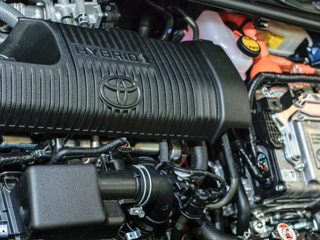 hybrid-car-2503566_1280