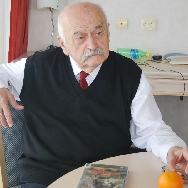 Rezo-CHkheidze-V-Ottse-soldata-podnyaty-voprosy-ne-kommunizma-a-gumanizma853