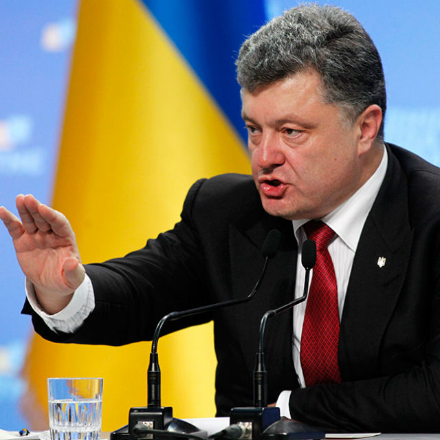 2014-09-25T145141Z_1179595581_GM1EA9P1R6F02_RTRMADP_3_UKRAINE-CRISIS-POROSHENKO-SEPARATISTS-pic4_zoom-1000x1000-31083