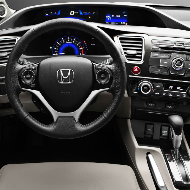Honda-Civic-4d-2013