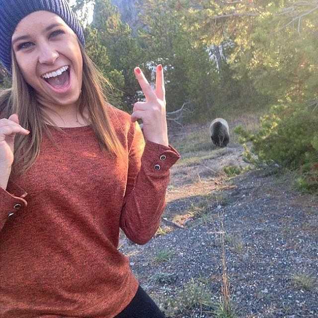 9 bear-selfie-3