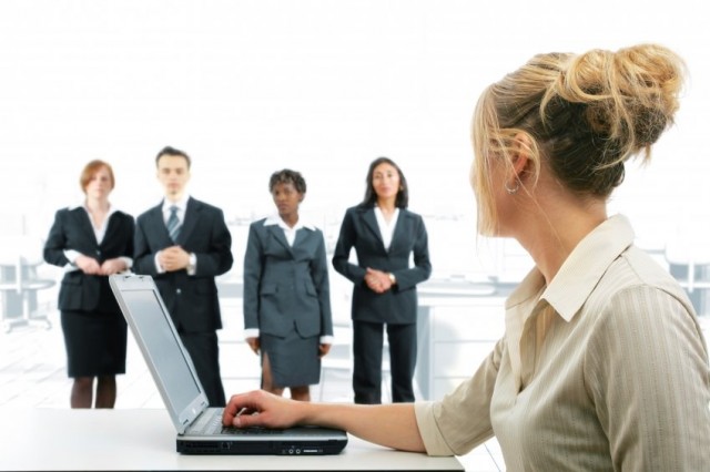 1319473655_female-colleagues