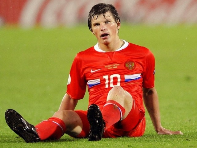 16-2 www (copy).GetBg.net__Russian_national_team_player_Andrei_Arshavin_059415_