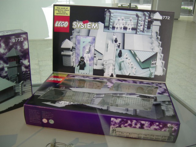 Lego Concentration Camp - Zbigniew Libera