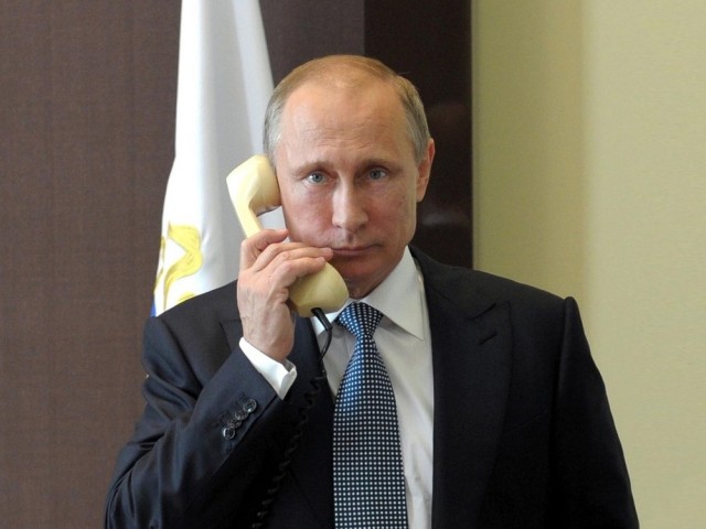 11 putin_telefone_ (2)