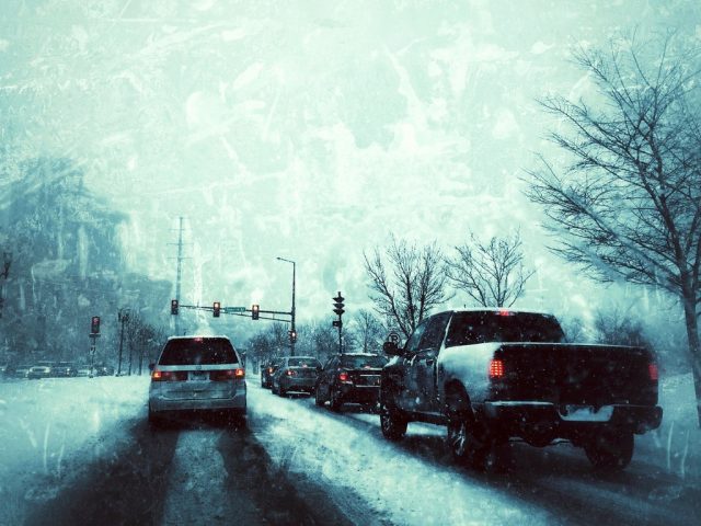 driving-1461864_1280