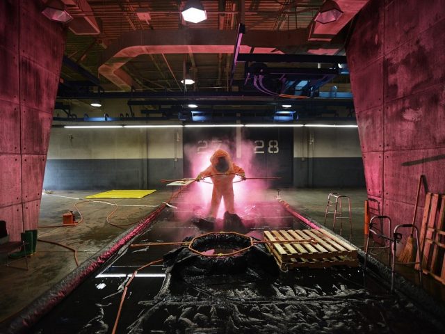 hazmat-suit-939710_1280