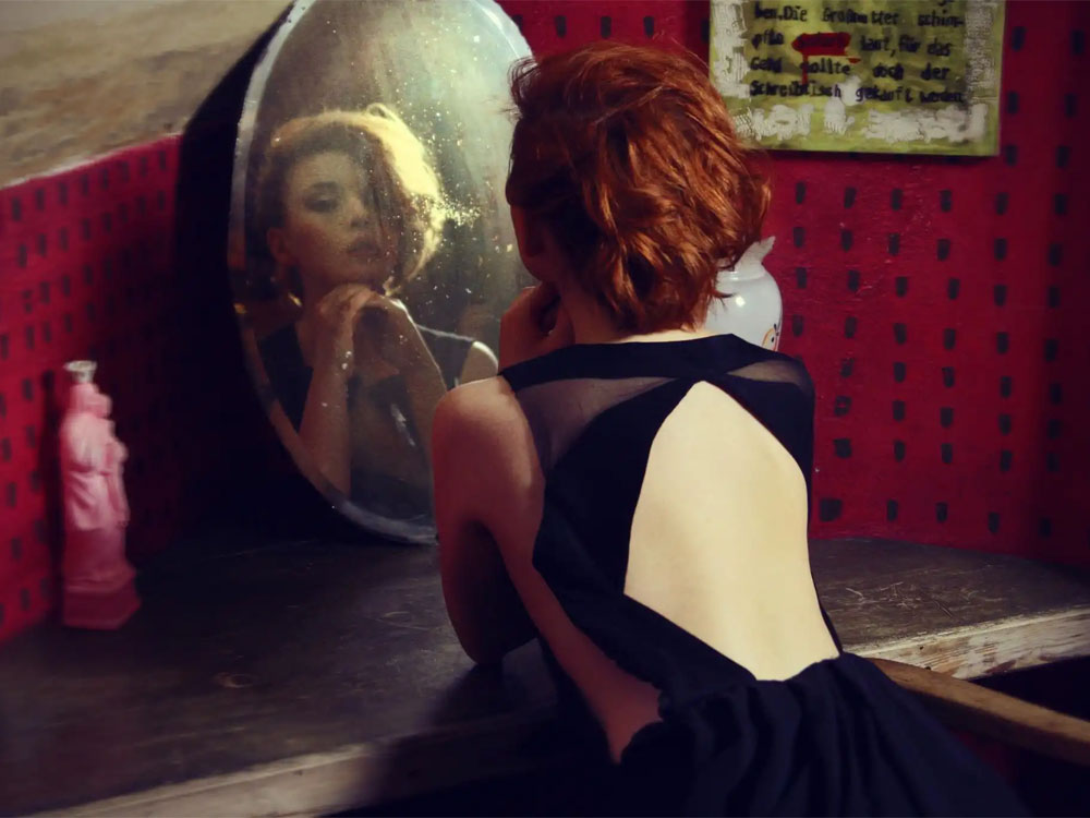 Pictures girls in mirror #3