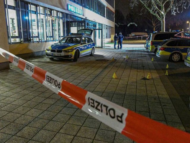 Knife attacker killed by police in Gelsenkirchen, North Rhine-Westphalia