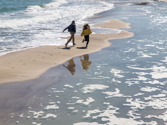 море