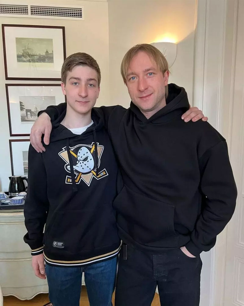 Евгений Плющенко с сыном